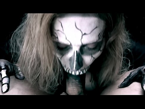 ❤️ Demoniczna dziewczyna ssąca kutasa swoimi czarnymi ustami i połykająca spermę. ☑ Quality sex at pl.pornoklinge.ru ☑
